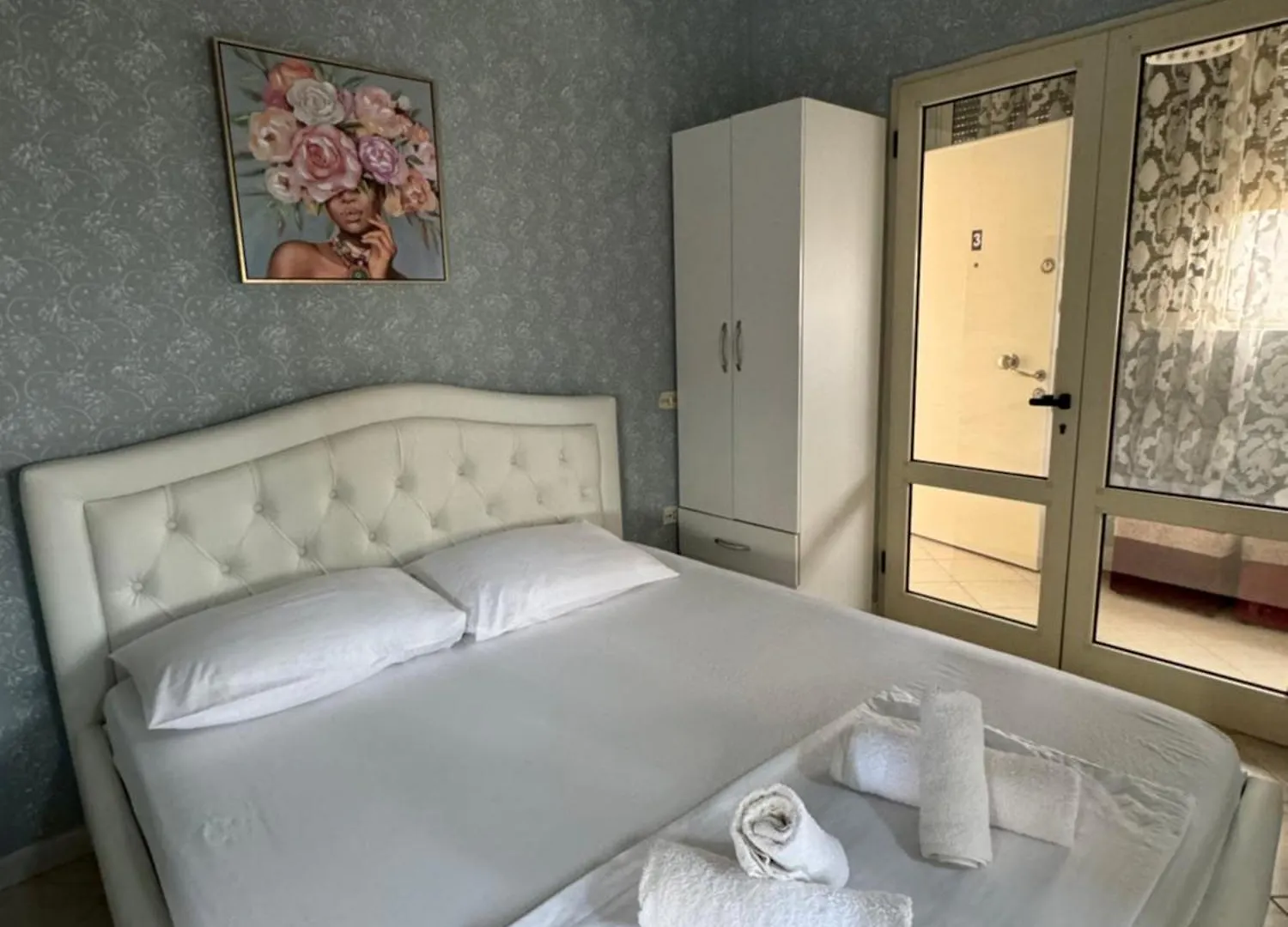 Mirela'S Apartment City Center ティラナ